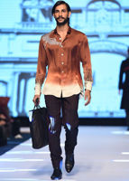 Picture of Charmeuse silk 3