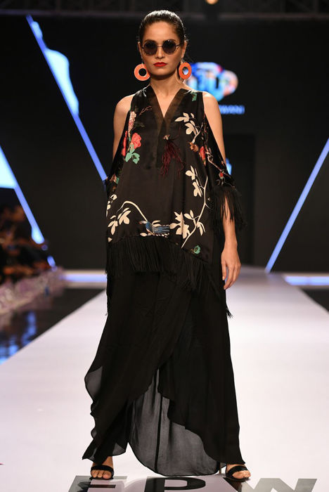 Picture of Classy charmeuse (DRS1037)