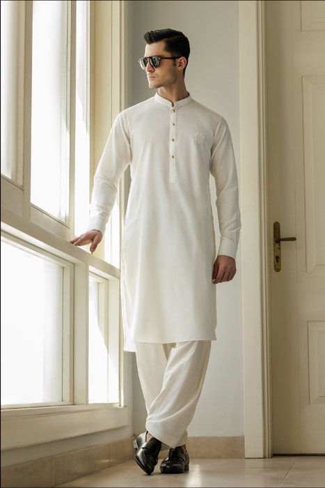 Picture of Plain Kurta and pants in Raw SIlk
